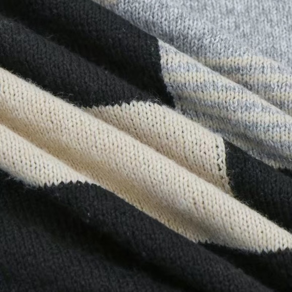 Color Block Open Front Cardigan Fringe Hem - Picture 4 of 6